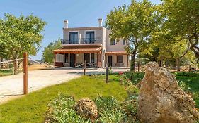 Fragkos Doukas Rooms